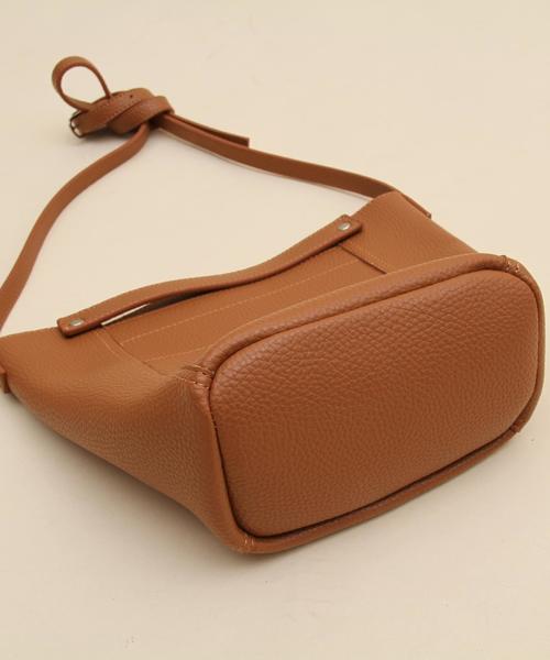 coen（コーエン）の「フェイクレザー2WAYショルダーバッグ（ショルダーバッグ・レディース・ブラウン/ネイビー/レッド・FREE）」の6枚目の写真