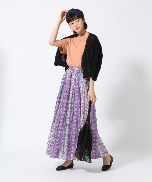 LOWRYS FARM（ローリーズファーム）の「ＵＳＡベーシックＴシャツ　783593 （Tシャツ/カットソー・レディース・ブラック/パープル/グレー/オフホワイト/オレンジ/ホワイト×ブラック・MEDIUM/LARGE）」の21枚目の写真