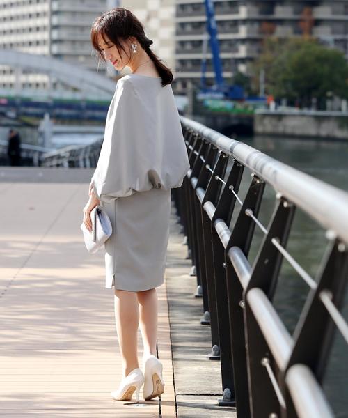 Doula Doula(ドゥーラドゥーラ)の「ドルマンワンピ―スドレス(ドレス・レディース・ブラック/ベージュ/ネイビー/グレー・M/L)」の5枚目の写真