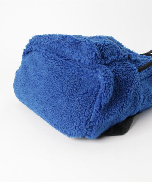 Jouet（ジョエット）の「モコモコ ボア リュック バックパック（バックパック/リュック・レディース・アイボリー/ベージュ/ブルー/カモフラージュ・FREE）」の6枚目の写真