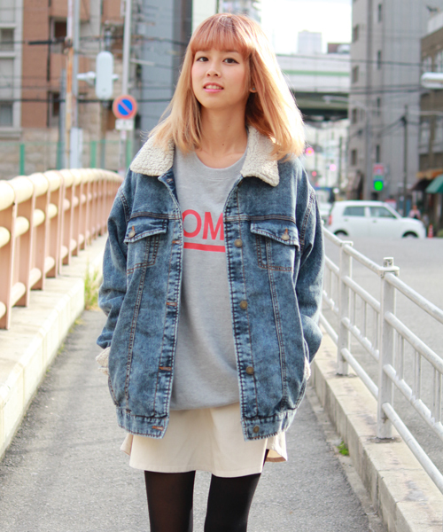 WEGO(ウィゴー)の「WEGO/ボアBIG Gジャン(デニムジャケット・レディース・ブラック/ライトインディゴブルー・MEDIUM)」の2枚目の写真