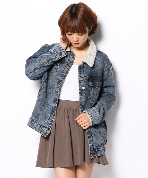 WEGO(ウィゴー)の「WEGO/ボアBIG Gジャン(デニムジャケット・レディース・ブラック/ライトインディゴブルー・MEDIUM)」の6枚目の写真