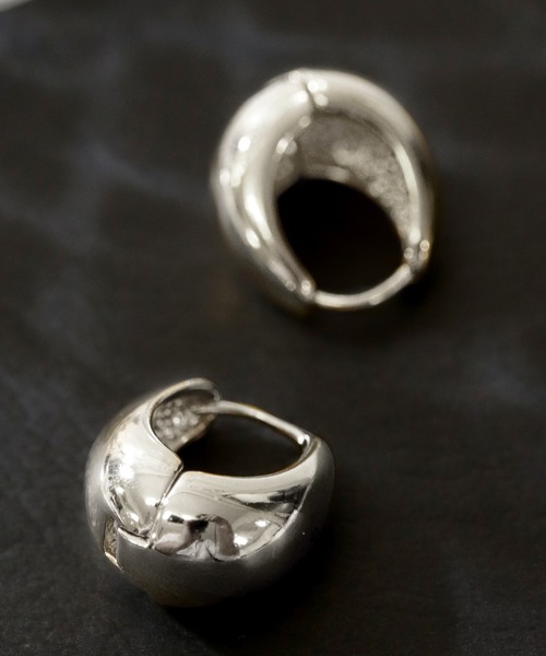 florist（フローリスト）の「10種展開小振りシンプルフープピアス（ピアス（両耳用）・レディース・ゴールド系その他2/シルバー系その他2/ゴールド系その他3/シルバー系その他3/ゴールド系その他5/その他16/シルバー系その他4/ゴールド系その他6/その他11/その他13/シルバー系その他5/ゴールド系その他7/その他15/シルバー系その他7/ゴールド系その他4/その他14/シルバー系その他6/その他12/その他10/その他9・FREE）」の6枚目の写真