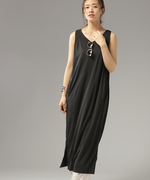 BAYFLOW（ベイフロー）の「Vネックノースリワンピース（ワンピース・レディース・アイボリー/ブラック/ワイン/ネイビー/ライトグレー/ブラウン/キャメル・SMALL/MEDIUM）」の8枚目の写真