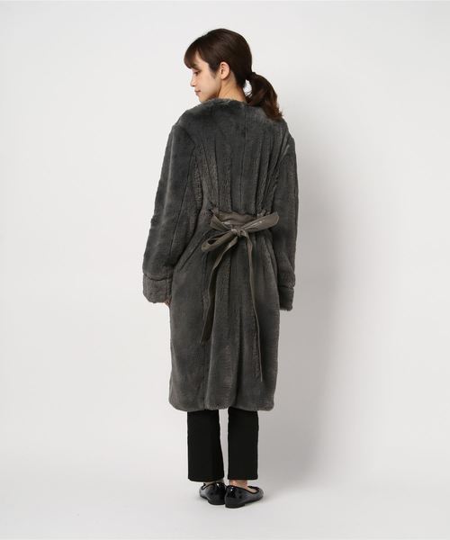 M/M ATTACHMENT(エムエムアタッチメント)の「【M/M ATTACHMENT】ソフトフェイクファーコート(その他アウター・レディース・グレー/ブラック・2)」の11枚目の写真