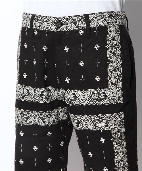 AZUL by moussy（アズールバイマウジー）の「バンダナ柄ツイルショーツ（その他パンツ・メンズ・ブラック/ネイビー・LARGE/SMALL/MEDIUM/X-LARGE/X-SMALL）」の10枚目の写真