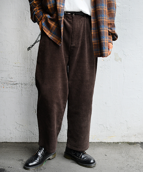 kutir（クティール）の「２タックワイドコーデュロイパンツ（その他パンツ・メンズ・ブラック/ダークブラウン/ベージュ/オレンジ・SMALL/MEDIUM/LARGE）」の16枚目の写真