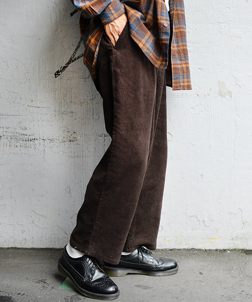 kutir（クティール）の「２タックワイドコーデュロイパンツ（その他パンツ・メンズ・ブラック/ダークブラウン/ベージュ/オレンジ・SMALL/MEDIUM/LARGE）」の17枚目の写真
