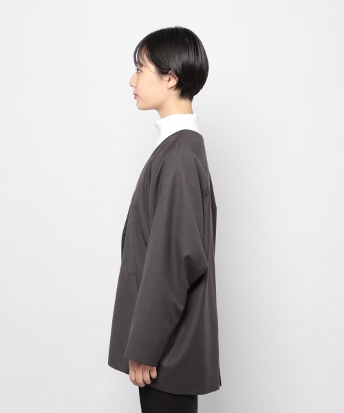 PAGEBOY(ページボーイ)の「セットアップ ドルマンジャケット(ノーカラージャケット・レディース・チャコールグレー/ベージュ/ターコイズブルー・FREE)」の16枚目の写真
