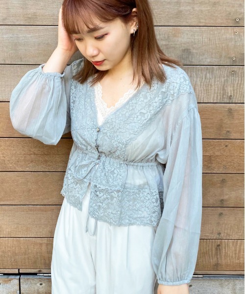 apres jour(アプレジュール)の「ラメシアーレースVブラウス【ZOZOTOWN限定アイテム】(シャツ/ブラウス・レディース・ミント/ラベンダー/オフホワイト・フリー)」の11枚目の写真