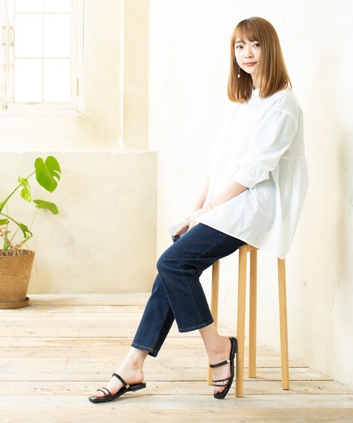 menue(メヌエ)の「2WAYスクエアトゥループストラップフラットサンダル(サンダル・レディース・ブラウン/ガンメタ/パイソン/ブラック/ホワイト・35/38/34/37/36/39/40/41)」の20枚目の写真