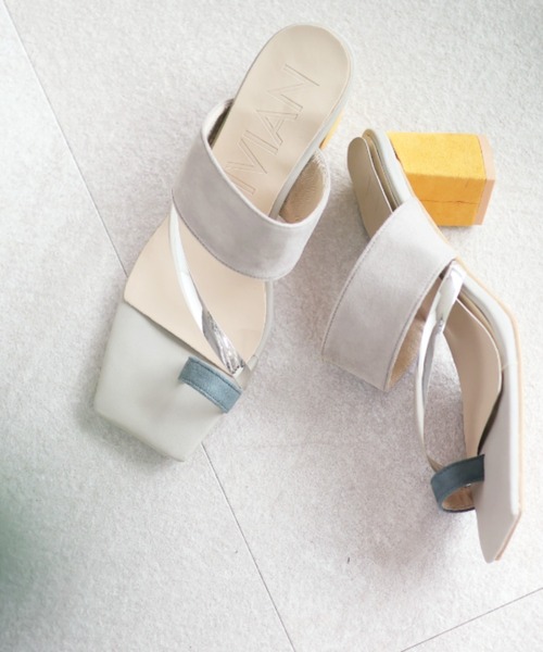 VIVIAN(ヴィヴィアン)の「スクエアトゥトリオカラー甲バンドトングサンダル(サンダル・レディース・ナチュラル/クリアブラック/ライトグレー/オリーブ×ブラック/ストーン/イエロー系その他4・S/M/LL/L)」の22枚目の写真