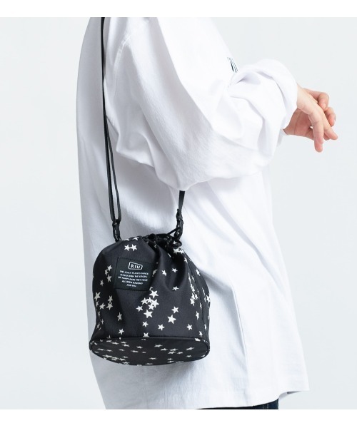 KiU（キウ）の「【KiU】/300D DRAWSTRING BAG ドローストリングバッグ（ショルダーバッグ・レディース・ブラック/その他2/その他1/その他3/その他4/その他5/その他6・FREE）」の7枚目の写真
