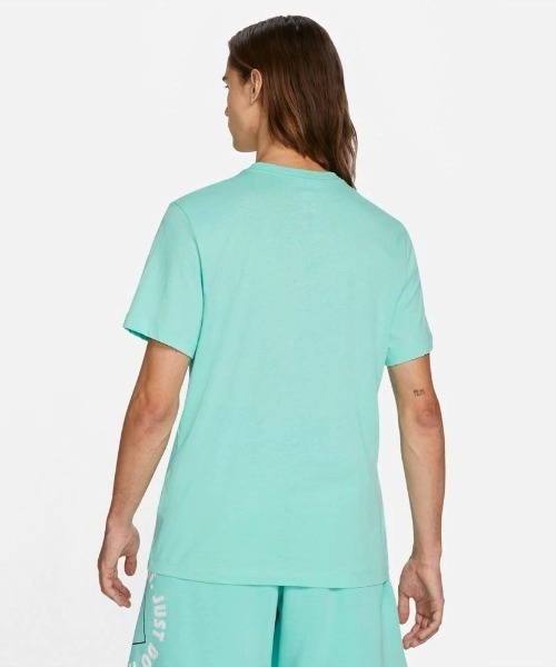 NIKE(ナイキ)の「NIKE/ナイキ NSW ビーチジェットスキー SST 半袖Tシャツ DD1281-307(Tシャツ/カットソー・メンズ・ライトブルー・M/XL/L)」の5枚目の写真