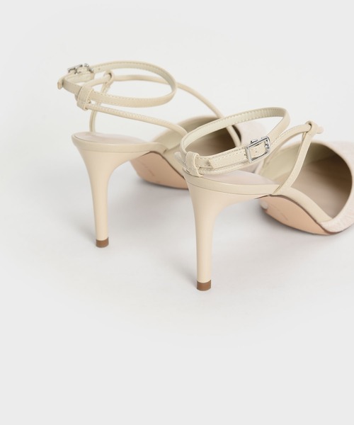 CHARLES & KEITH(チャールズ & キース)の「リネンアシンメトリックパンプス / Linen Asymmetric Pumps(パンプス・レディース・ライトブルー/ブラック/ベージュ・22.5cm/23cm/23.5cm/24.5cm/25cm/25.5cm)」の4枚目の写真