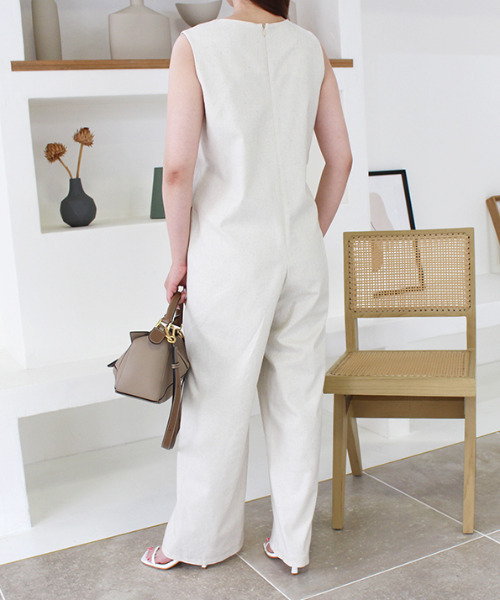 MODE ROBE（モードローブ）の「ノースリーブオールインワン（つなぎ/オールインワン・レディース・ブラック/ブラウン/アイボリー・FREE）」の22枚目の写真