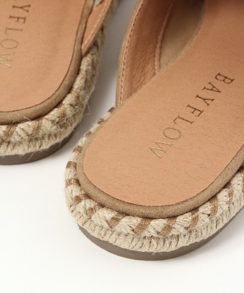 BAYFLOW（ベイフロー）の「ローファーミュール（その他シューズ・レディース・グレー/ライトベージュ・MEDIUM/LARGE）」の8枚目の写真