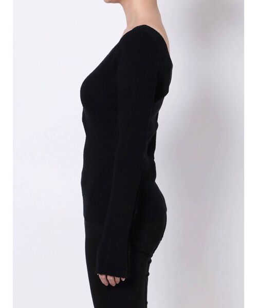 LAGUNAMOON（ラグナムーン）の「スリットボタンメランジニットプルオーバー（ニット/セーター・レディース・グレー/ブラック/モカ・FREE）」の6枚目の写真