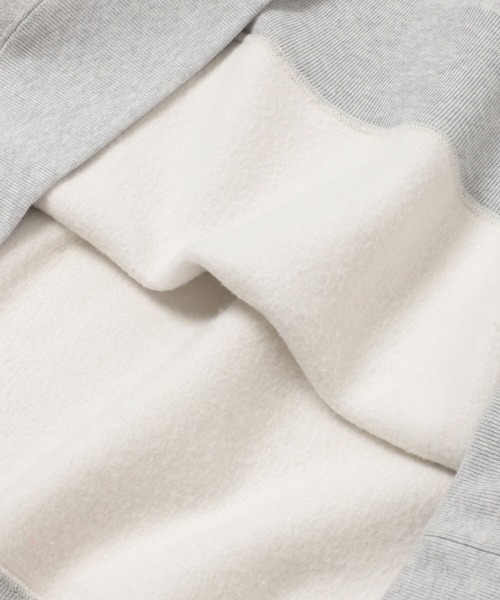 Ray BEAMS(レイビームス)の「Champion × Ray BEAMS / 別注 リバースウィーブ(R) ハーフジップ プルオーバー(スウェット・レディース・ブラック/シルバーグレー/オレンジ系その他・ONE SIZE)」の16枚目の写真