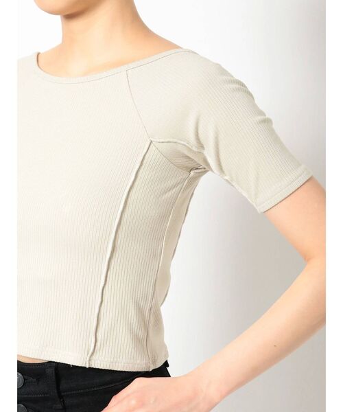 EMODA(エモダ)の「スイッチングリブトップ(Tシャツ/カットソー・レディース・ホワイト/ブラック/マスタード・FREE)」の15枚目の写真