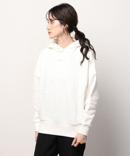 Reebok（リーボック）の「レトロ オーバーサイズ フーディー / Retro Oversize Hoodie（パーカー・レディース・アイボリー/ブラック・MEDIUM/LARGE/XX-LARGE/X-LARGE/SMALL/X-SMALL）」の7枚目の写真