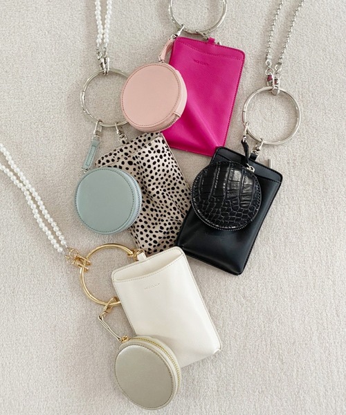 one after another NICE CLAUP(ワンアフターアナザーナイスクラップ)の「コインケース付スマートフォンショルダーバッグ(ショルダーバッグ・レディース・ブラック/ピンク/アイボリー/アニマル・FREE)」の10枚目の写真