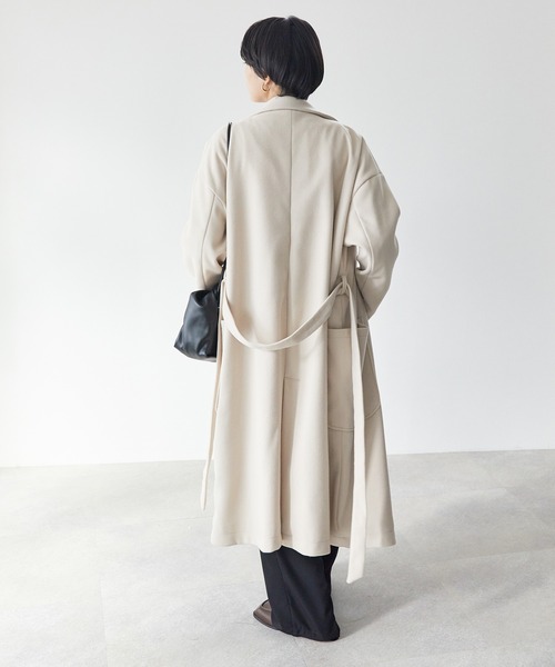 ECRIRE(エクリール)の「リボン付きマキシ丈 ドロップショルダービッグポケットオーバーチェスターコート(チェスターコート・レディース・グレー系その他/ダークグリーン/パープル/ベージュ/ブラウン系その他/ダークブラウン・M)」の20枚目の写真