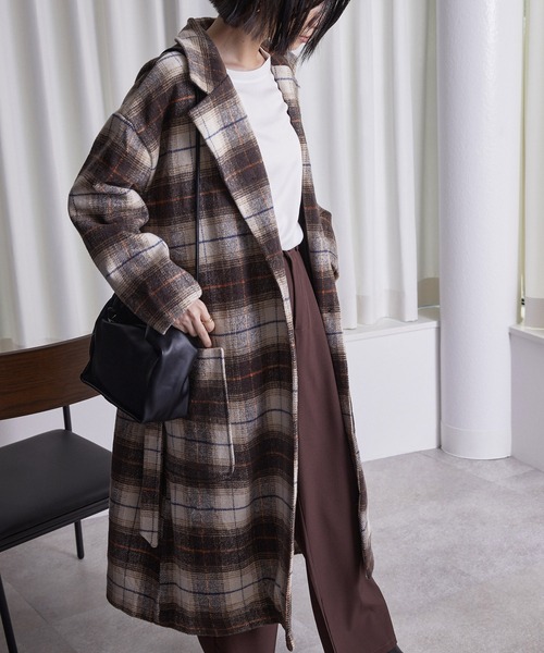 ECRIRE(エクリール)の「リボン付きマキシ丈 ドロップショルダービッグポケットオーバーチェスターコート(チェスターコート・レディース・グレー系その他/ダークグリーン/パープル/ベージュ/ブラウン系その他/ダークブラウン・M)」の7枚目の写真