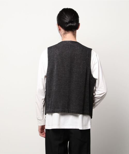 EMPORIO ARMANI(エンポリオアルマーニ)の「【エンポリオ アルマーニ】EMPORIO ARMANI シンプルジレ(その他アウター・メンズ・ブラック・50/44/46/48)」の3枚目の写真