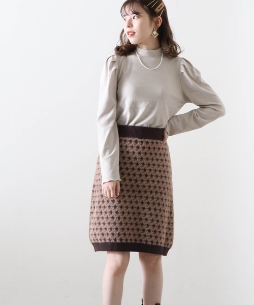 Cheek（チーク）の「リブハイネックトップス（Tシャツ/カットソー・レディース・グレイッシュベージュ/ブラック/グリーン/モカ・MEDIUM）」の19枚目の写真