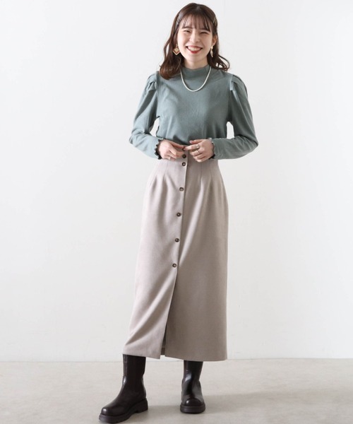 Cheek（チーク）の「リブハイネックトップス（Tシャツ/カットソー・レディース・グレイッシュベージュ/ブラック/グリーン/モカ・MEDIUM）」の20枚目の写真