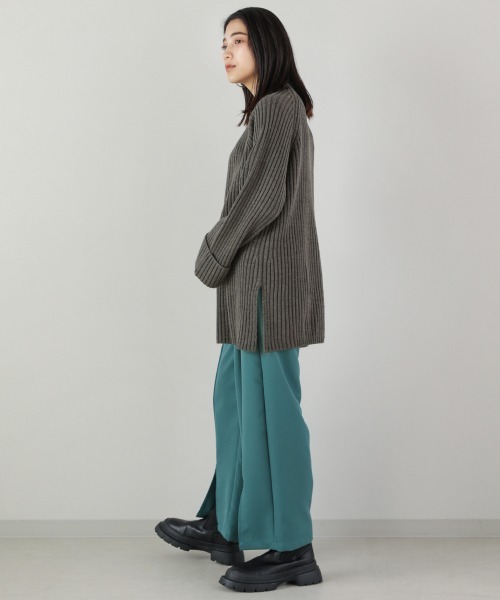 Bou Jeloud（ブージュルード）の「リブフレアニットチュニック（ニット/セーター・レディース・チャコールグレー/ブルー/グリーン/グレイッシュベージュ・FREE）」の7枚目の写真