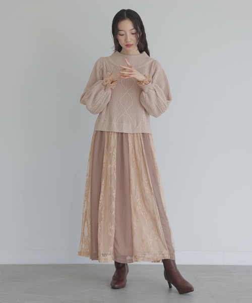 somari imagination（ソマリ イマジネーション）の「『レースドッキングケーブルニットワンピース』（ワンピース・レディース・チャコール/ピンクベージュ・1/2）」の4枚目の写真