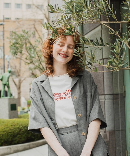 BONLECILL（ボンルシール）の「ロゴプリント cafe半袖Tシャツ（Tシャツ/カットソー・レディース・オフホワイト/サックスブルー/イエロー/ライトグリーン/アイボリー・FREE）」の6枚目の写真
