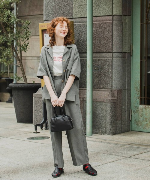 BONLECILL（ボンルシール）の「ロゴプリント cafe半袖Tシャツ（Tシャツ/カットソー・レディース・オフホワイト/サックスブルー/イエロー/ライトグリーン/アイボリー・FREE）」の7枚目の写真
