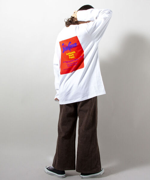 UNIVERSAL OVERALL（ユニバーサルオーバーオール）の「【UNIVERSAL OVERALL】別注 ”STONE CARVER” バックプリント ロンT（Tシャツ/カットソー・メンズ・ホワイト/ライトグレー/ブラック・MEDIUM/LARGE）」の22枚目の写真