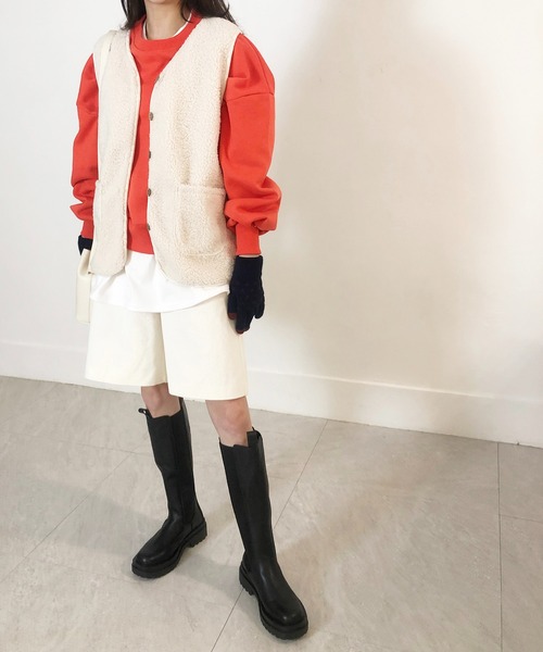 me+em select(ミームセレクト)の「シンプルボアベスト(ベスト・レディース・ピンク/ネイビー/ブラウン/ベージュ/アイボリー/ミント・FREE)」の2枚目の写真