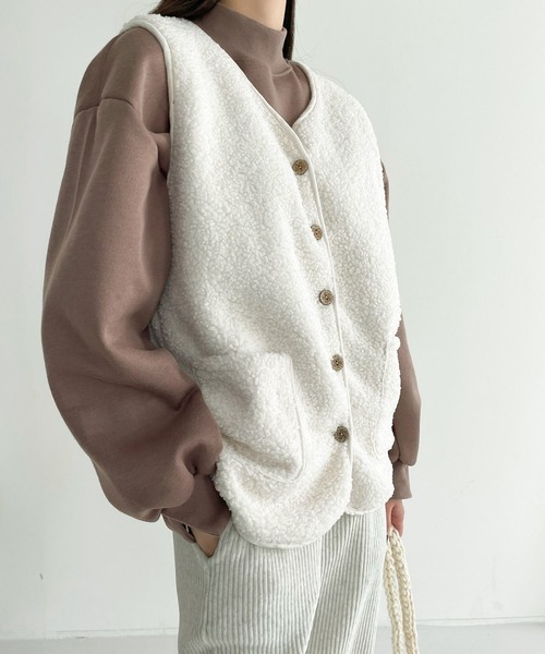 me+em select(ミームセレクト)の「シンプルボアベスト(ベスト・レディース・ピンク/ネイビー/ブラウン/ベージュ/アイボリー/ミント・FREE)」の11枚目の写真