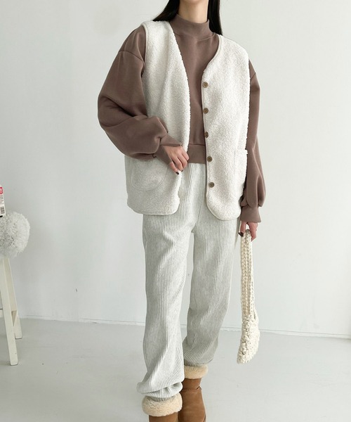 me+em select(ミームセレクト)の「シンプルボアベスト(ベスト・レディース・ピンク/ネイビー/ブラウン/ベージュ/アイボリー/ミント・FREE)」の12枚目の写真