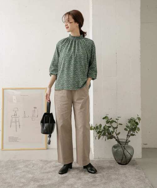 URBAN RESEARCH DOORS（アーバンリサーチドアーズ）の「コーデュロイイージーパンツ（その他パンツ・レディース・チャコールグレー/ライトグレー/ベージュ・ONE）」の8枚目の写真