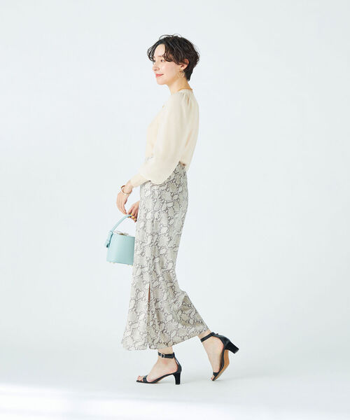 NOLLEY’S Sophi(ノーリーズソフィ)の「袖シフォンパフスリーブプルオーバーニット(ニット/セーター・レディース・ブラック/ベージュ/ミント/イエロー・38)」の15枚目の写真