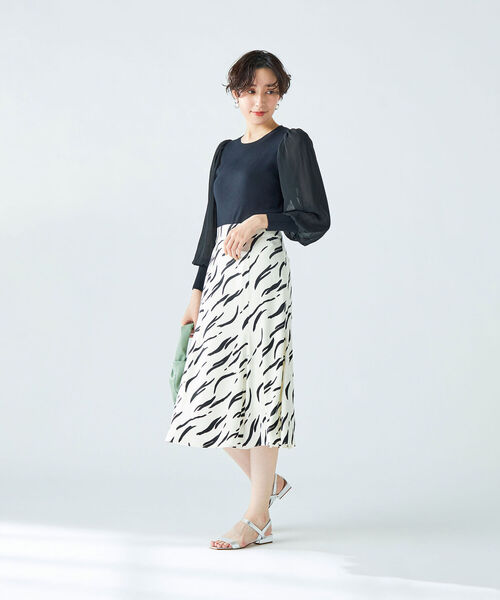 NOLLEY’S Sophi(ノーリーズソフィ)の「袖シフォンパフスリーブプルオーバーニット(ニット/セーター・レディース・ブラック/ベージュ/ミント/イエロー・38)」の9枚目の写真