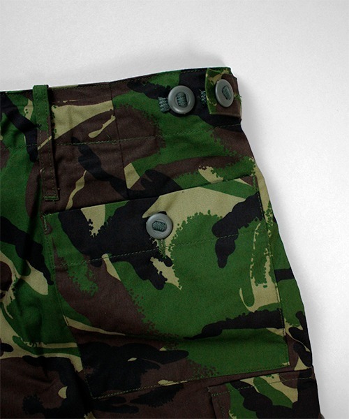 MILITARY（ミリタリー）の「BRITISH ARMY DEAD STOCK ブリティッシュ ライト ウェイト コンバット トラウザーズ（カーゴパンツ・メンズ・カーキ・FREE）」の11枚目の写真