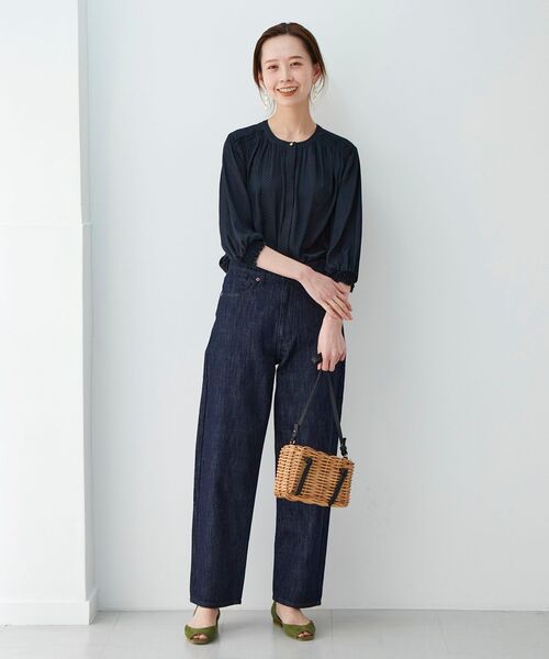 le.coeur blanc（ルクールブラン）の「デニムハイウエストパンツ（デニムパンツ・レディース・ネイビー/ブルー・38/36）」の5枚目の写真