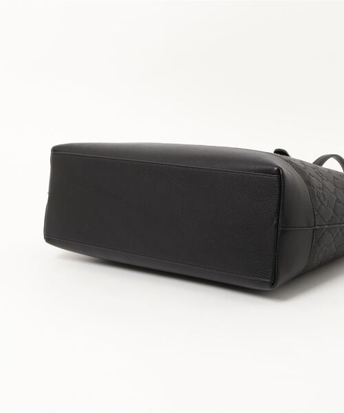 Maison de FLEUR(メゾンドフルール)の「モノグラムトートバッグ(トートバッグ・レディース・ブラック・FREE)」の14枚目の写真