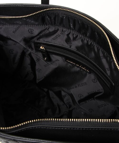 Maison de FLEUR(メゾンドフルール)の「モノグラムトートバッグ(トートバッグ・レディース・ブラック・FREE)」の13枚目の写真