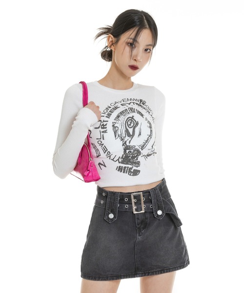 FOLLOWIN（フォロウィン）の「ローウエストベルトデニムスカート（スカート・レディース・ブルー/ブラック/ブラウン・SMALL/MEDIUM）」の17枚目の写真