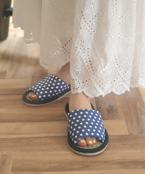 DONOBAN（ドノバン）の「ドット畳スリッパ[E]（その他シューズ・レディース・ホワイト/ブルー・ONESIZE）」の15枚目の写真