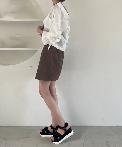MAJESTIC LEGON(マジェスティックレゴン)の「2wayハイウストミニスカート(スカート・レディース・ブラック/アイボリー/モカ・MEDIUM)」の12枚目の写真