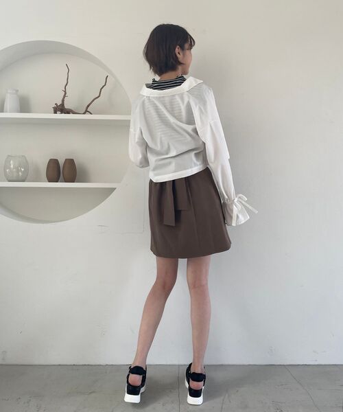 MAJESTIC LEGON(マジェスティックレゴン)の「2wayハイウストミニスカート(スカート・レディース・ブラック/アイボリー/モカ・MEDIUM)」の13枚目の写真